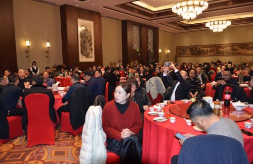 山东一滕置业有限公司2024年年会在泰安一滕松峪酒店圆满举办