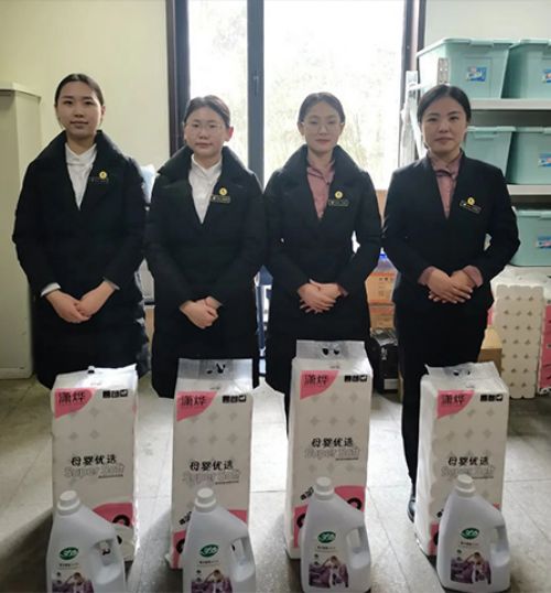 泰安一滕松峪酒店开展“3·8女神节 向莓好出发”主题活动