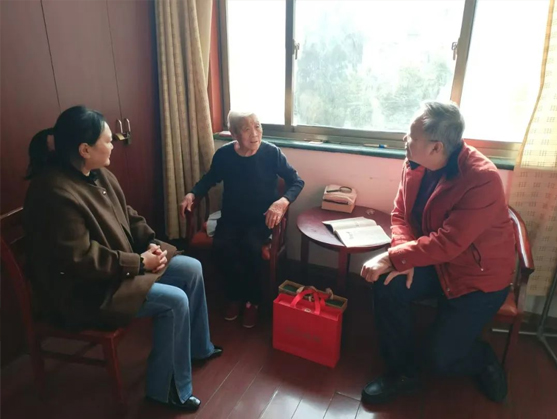 新春传问候，关怀暖人心——泰城一滕医药公司开展春节走访慰问活动