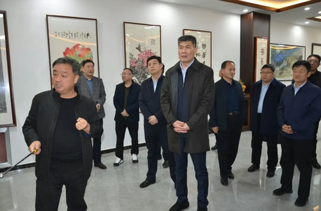 辰龙集团党委书记、董事长宗成伟到一滕集团参观考察