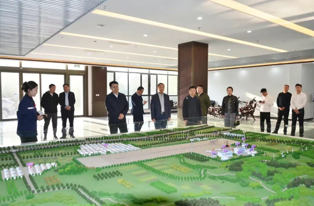 长春市二道区区委书记刘江到一滕集团参观考察