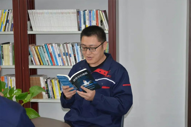 一滕集团世界读书日活动：以书为伴，共促成长