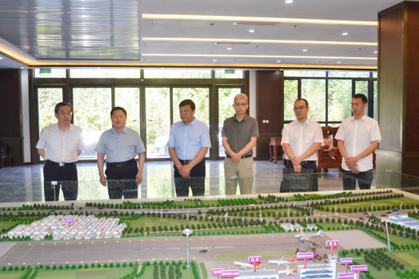 省石化工会领导莅临一滕集团考察指导工作