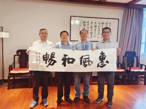 ***建筑业协会建筑业高质量发展研究院副院长、北京建筑大学教授尤完莅临一滕集团调研指导。