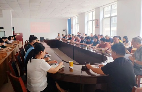 泰城一滕医药公司召开2025年上半年工作总结会