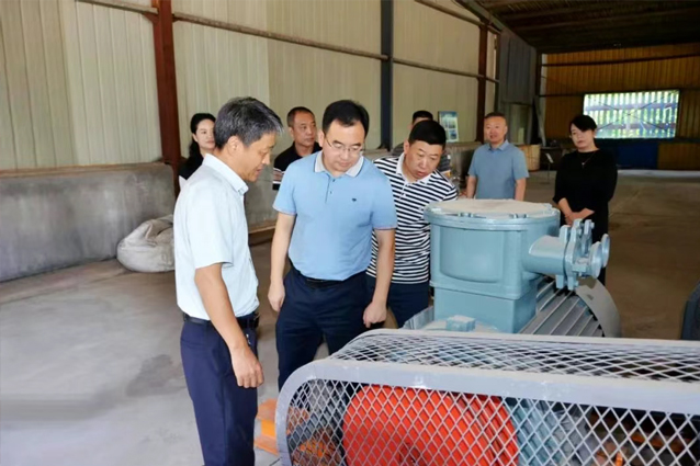 云南省富源县招商考察团莅临一滕集团参观考察