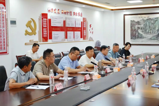 云南省富源县招商考察团莅临一滕集团参观考察