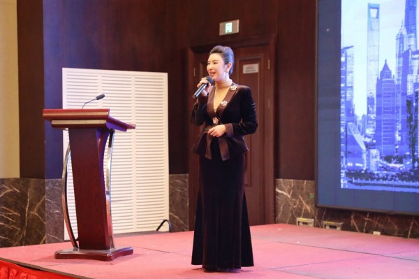 内外兼修树形象 | 一滕集团举办2025年第四期商务礼仪及职业心理健康专题培训班