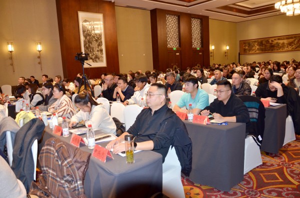 从礼仪规范到心理赋能的全面成长——集团商务礼仪及职业心理健康培训心得合集（三）