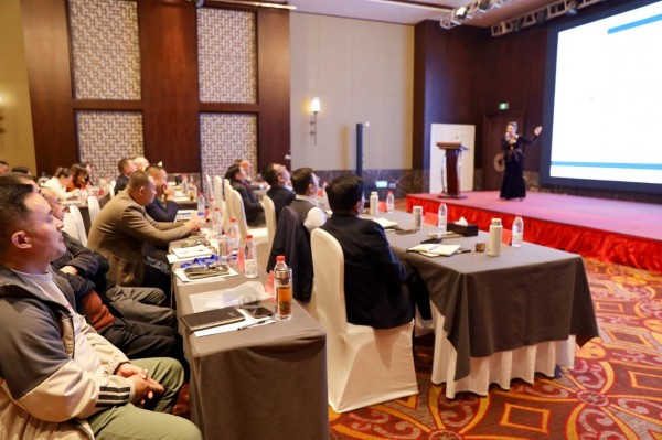 从礼仪规范到心理赋能的全面成长——集团商务礼仪及职业心理健康培训心得合集（四）