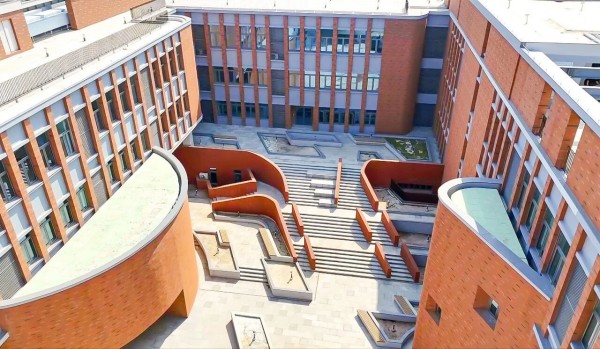 一滕匠筑精品 育梦筑就华章｜青岛理工大学临沂校区敏行楼圆满交付