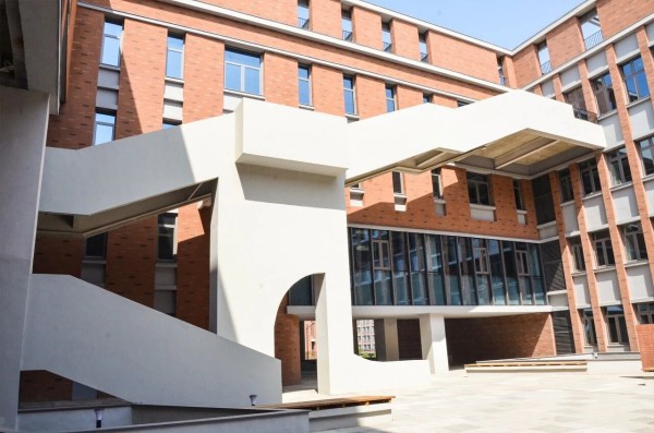 一滕匠筑精品 育梦筑就华章｜青岛理工大学临沂校区敏行楼圆满交付