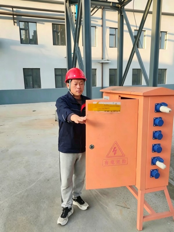 坚守一线迎国庆  实干担当显初心｜一滕建设集团项目经理武善奇
