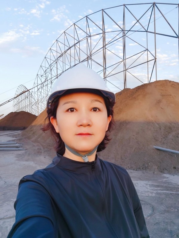 项目经理于洪峰：巾帼不让须眉  红装更显英姿
